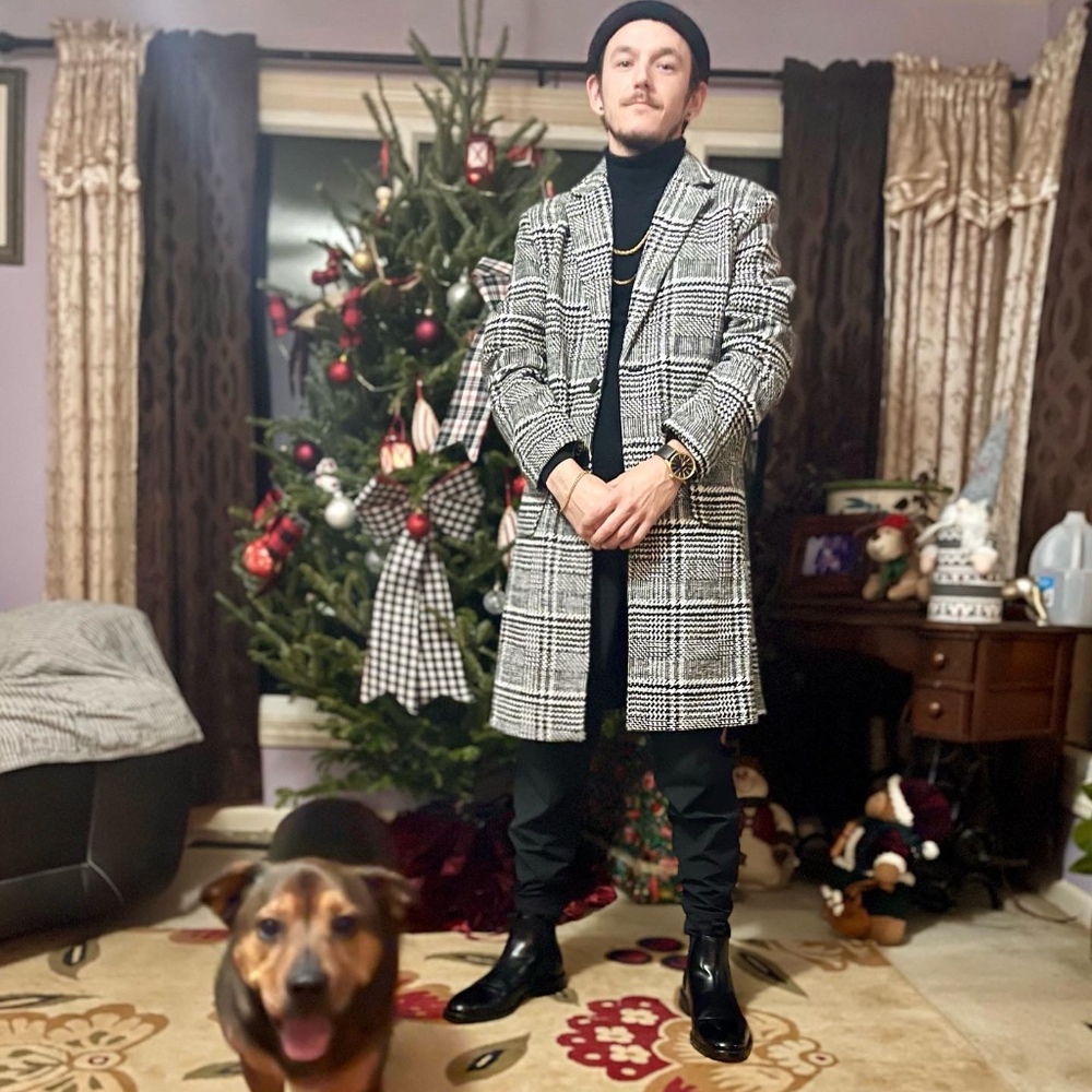 Meet your Posher, Posh